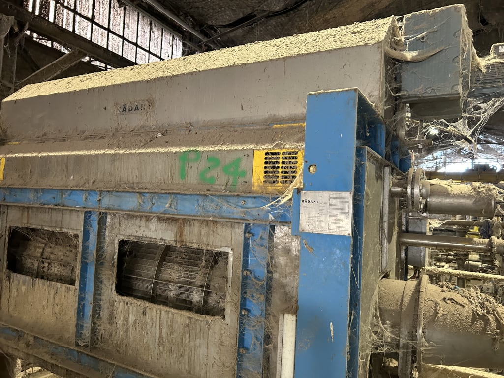 EU533136_2.jpg
