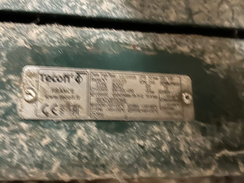 EU533104_9.jpg