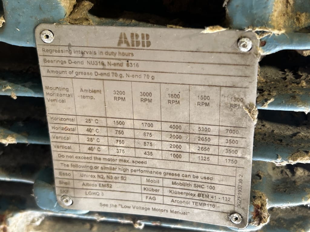 EU533113_11.jpg