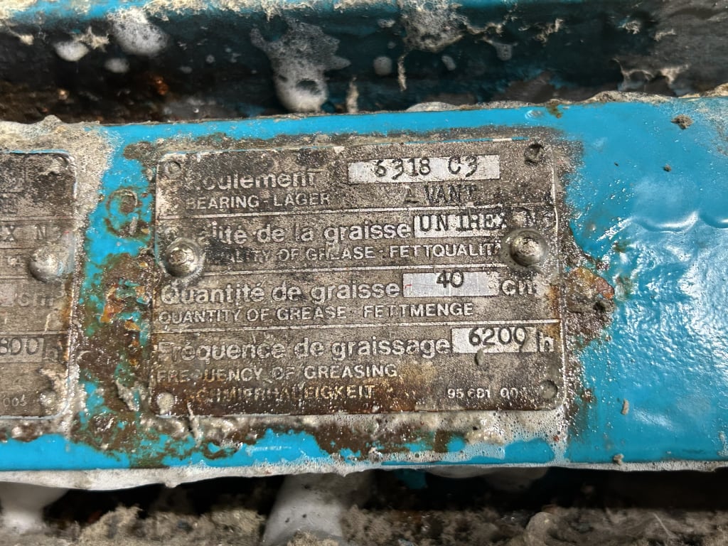 EU533101_13.jpg
