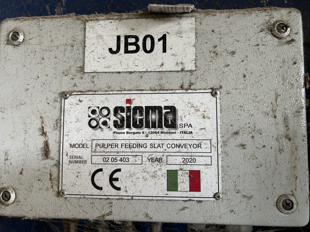 EU533119_6.jpg