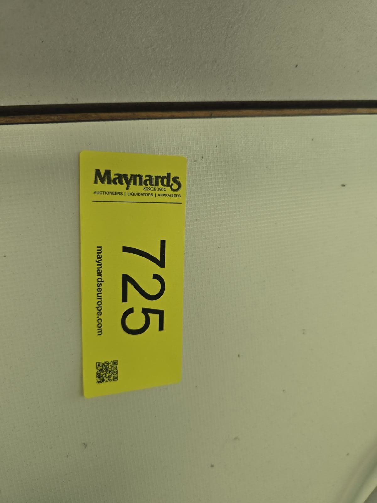8030725_99.jpg