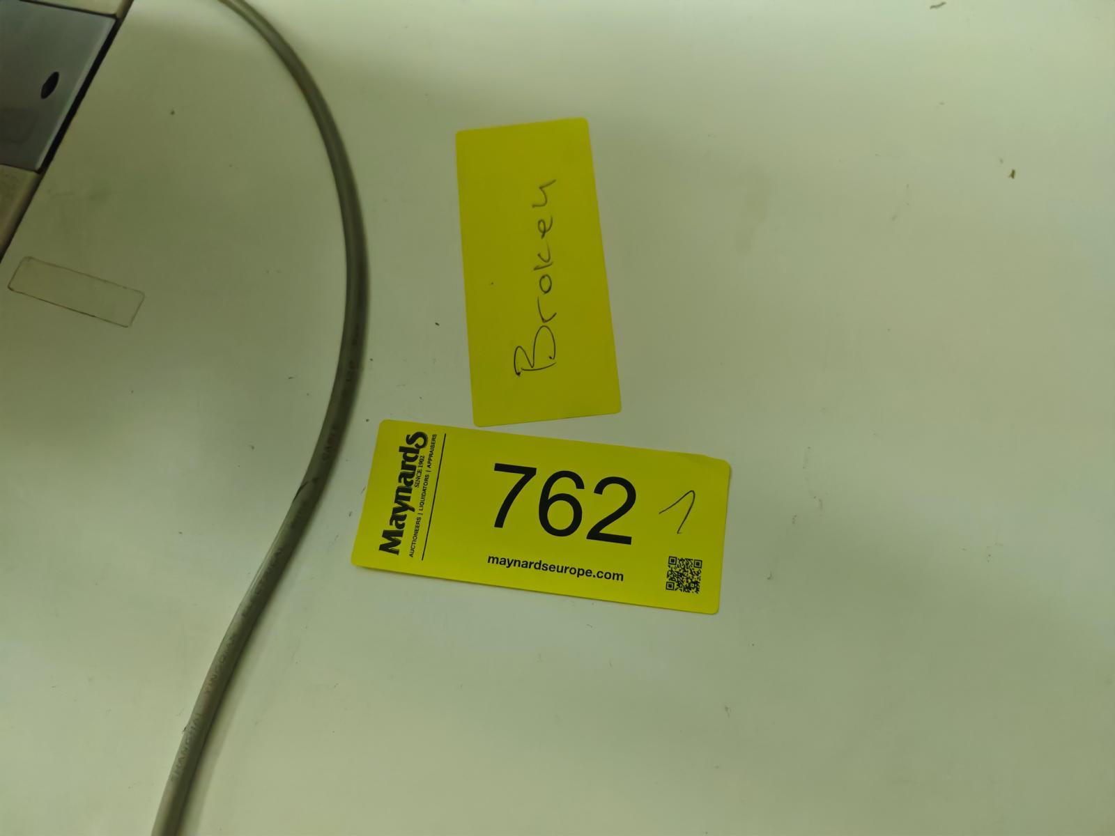 8030762_99.jpg