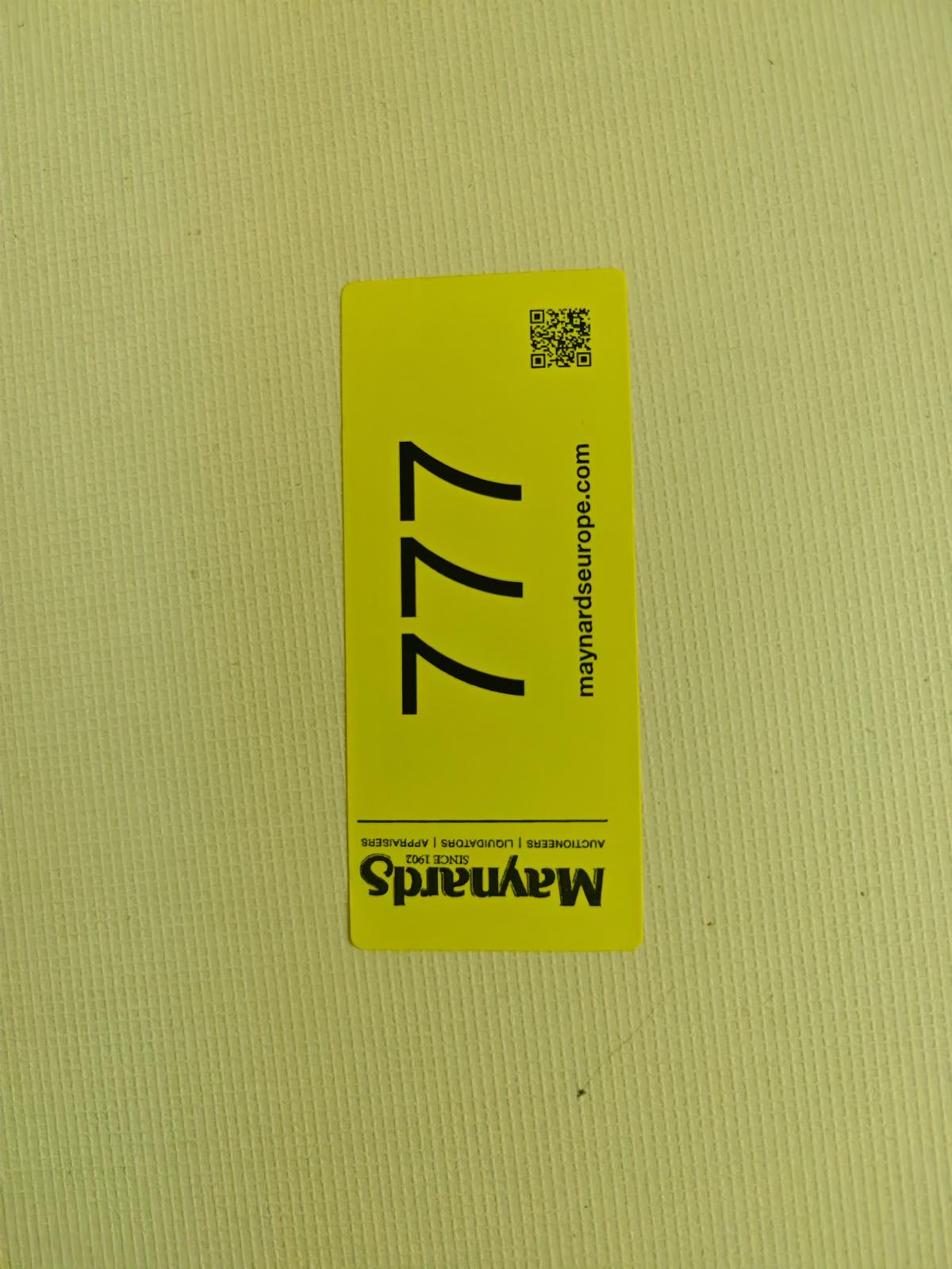 8030777_99.jpg