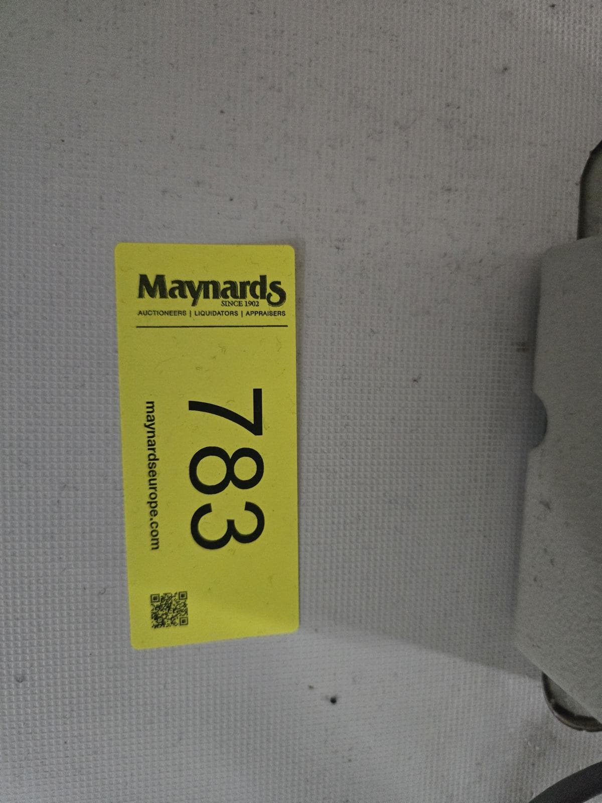 8030783_99.jpg