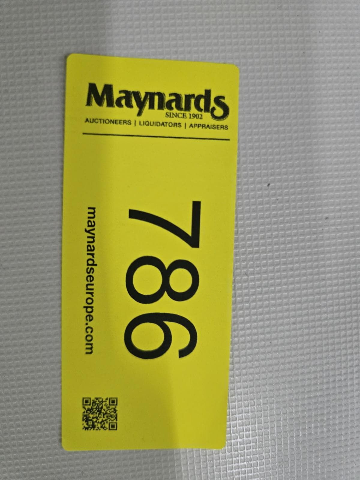 8030786_99.jpg