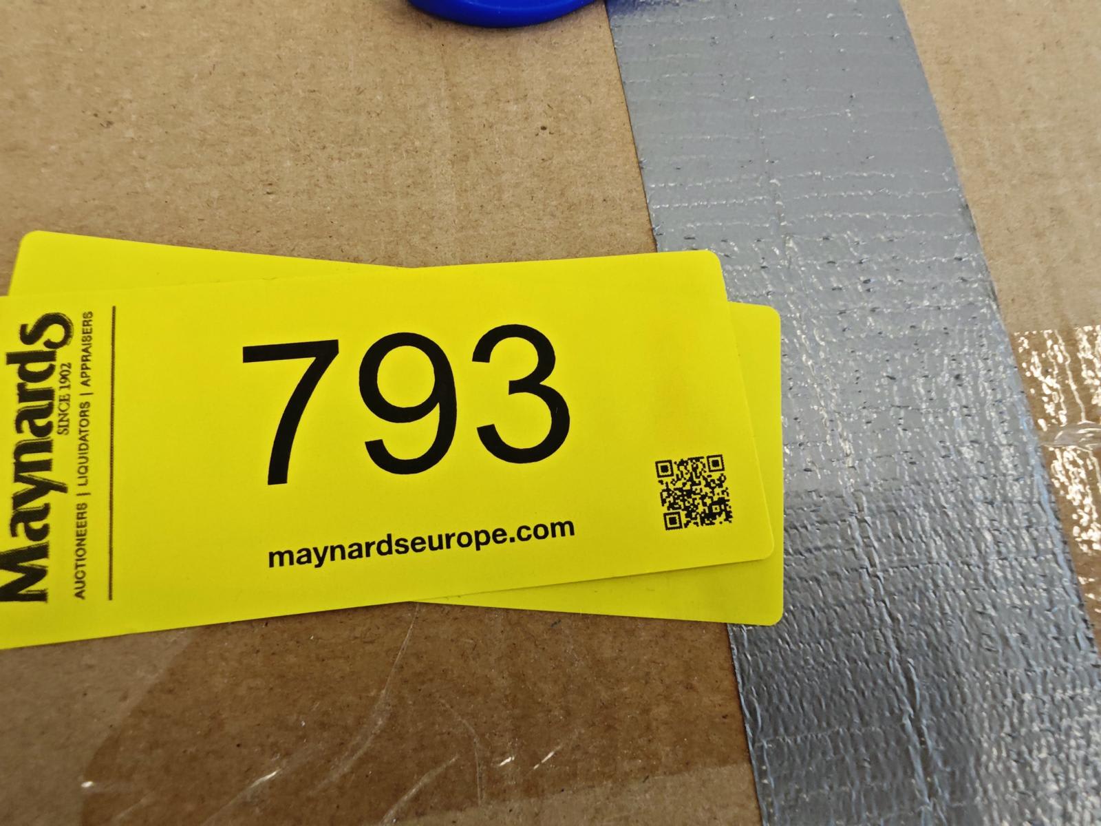 8030793_99.jpg