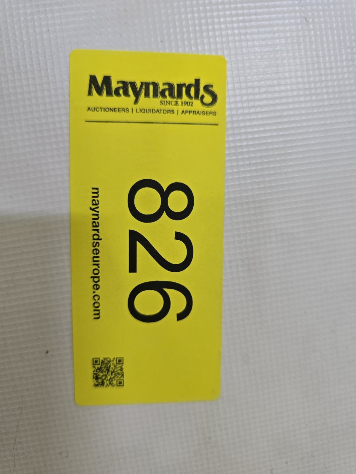 8030826_99.jpg