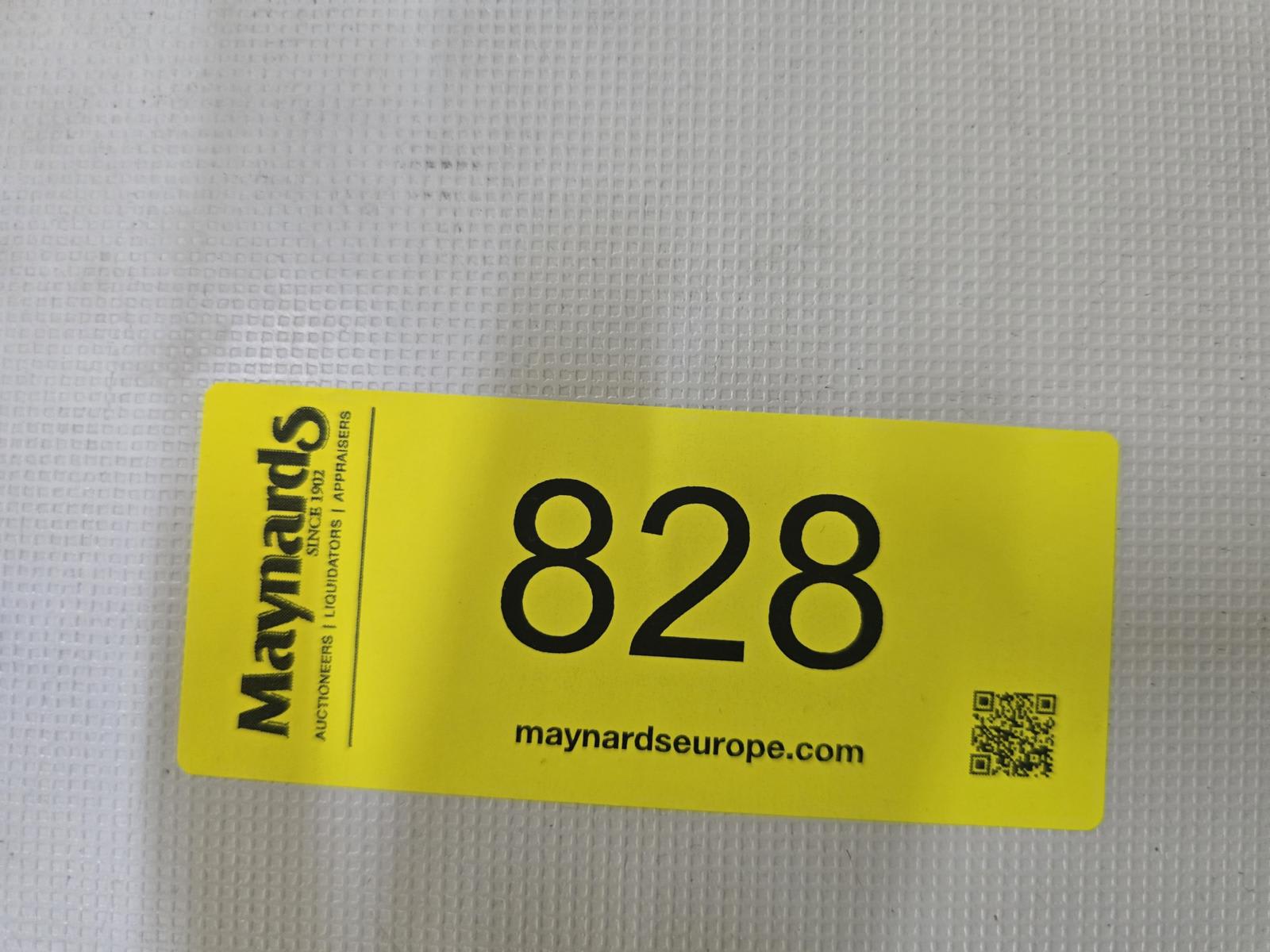 8030828_99.jpg