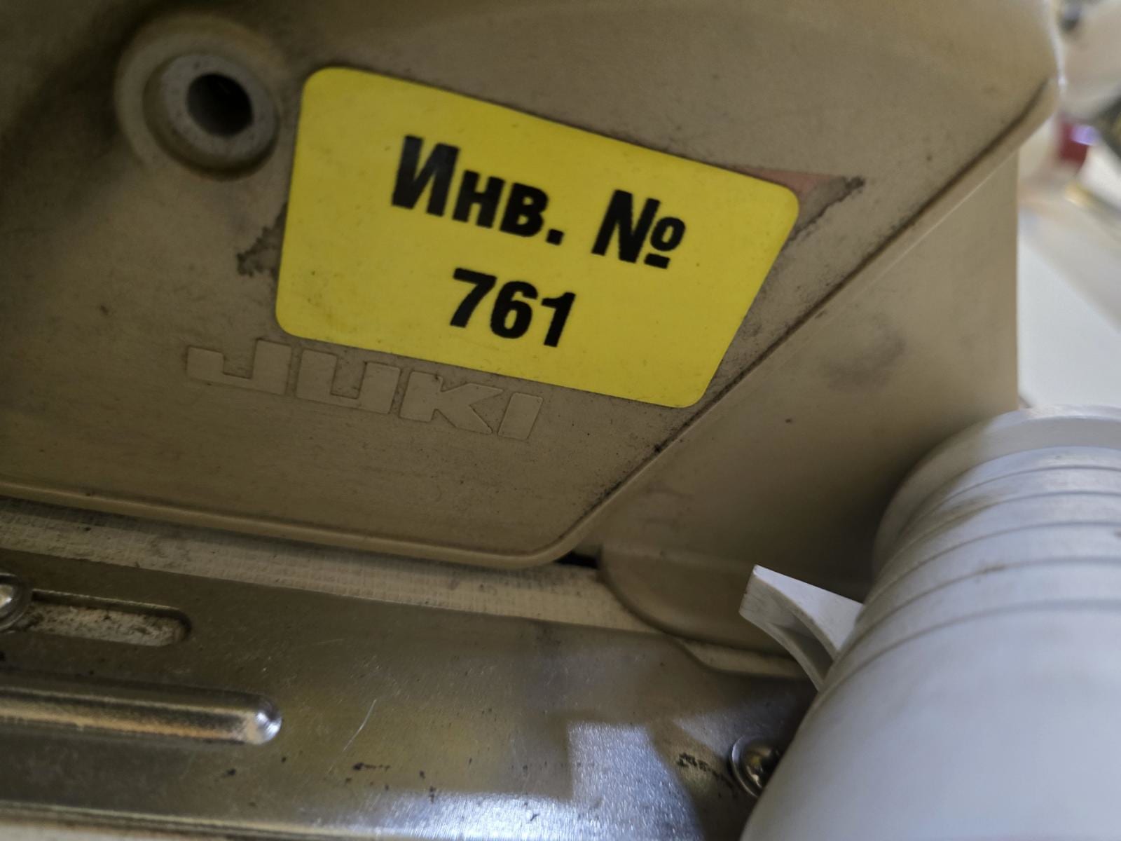 8030831_06.jpg