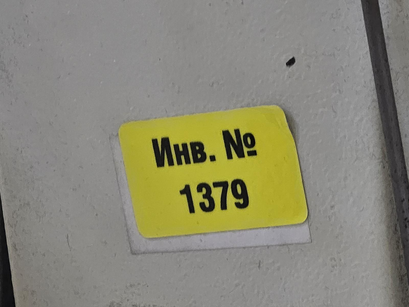 8030842_05.jpg