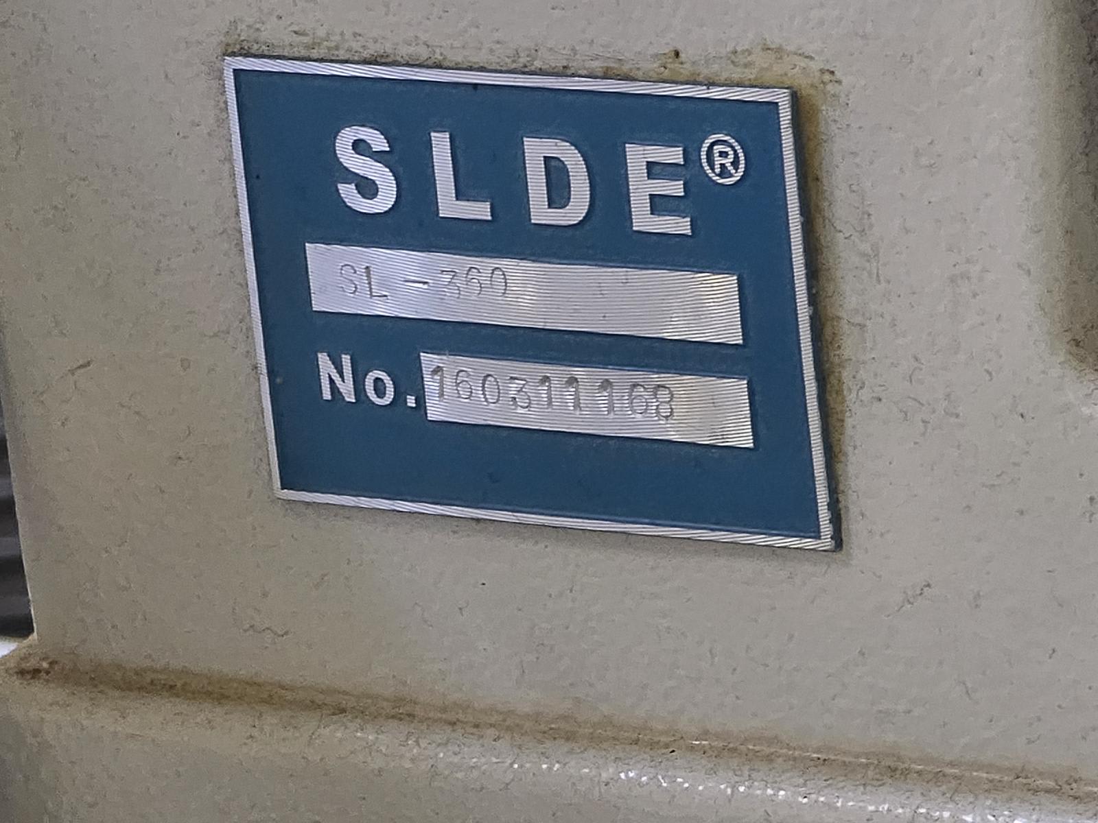8030842_04.jpg