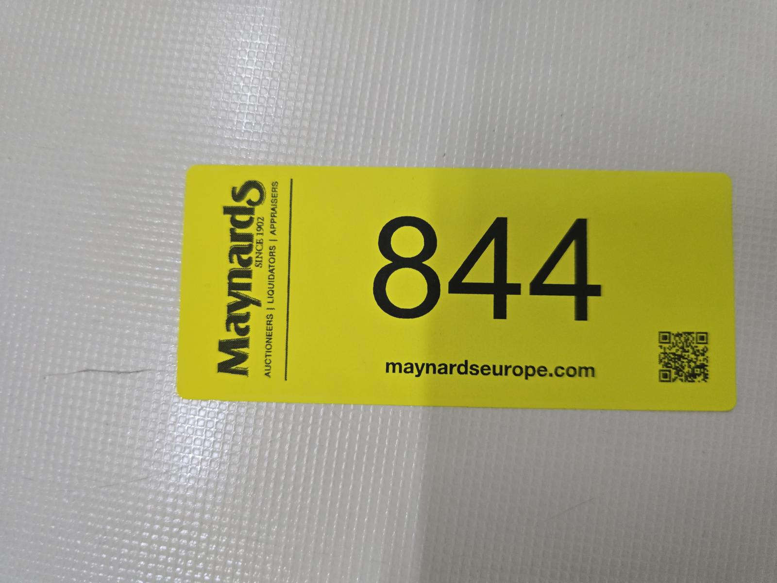 8030844_99.jpg