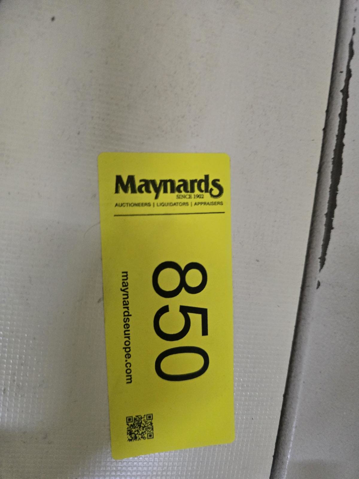 8030850_99.jpg