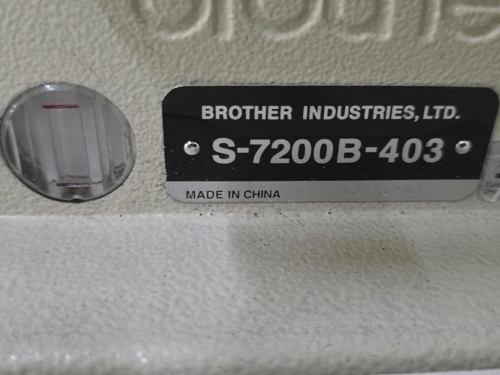 8030851_06.jpg