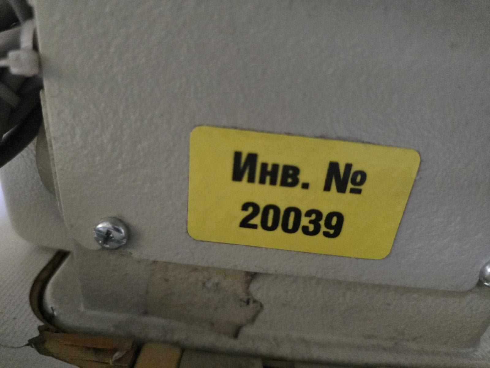 8030852_05.jpg