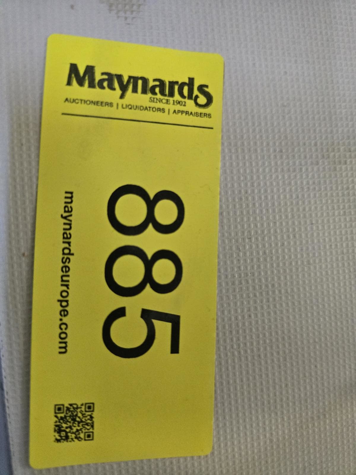 8030885_99.jpg