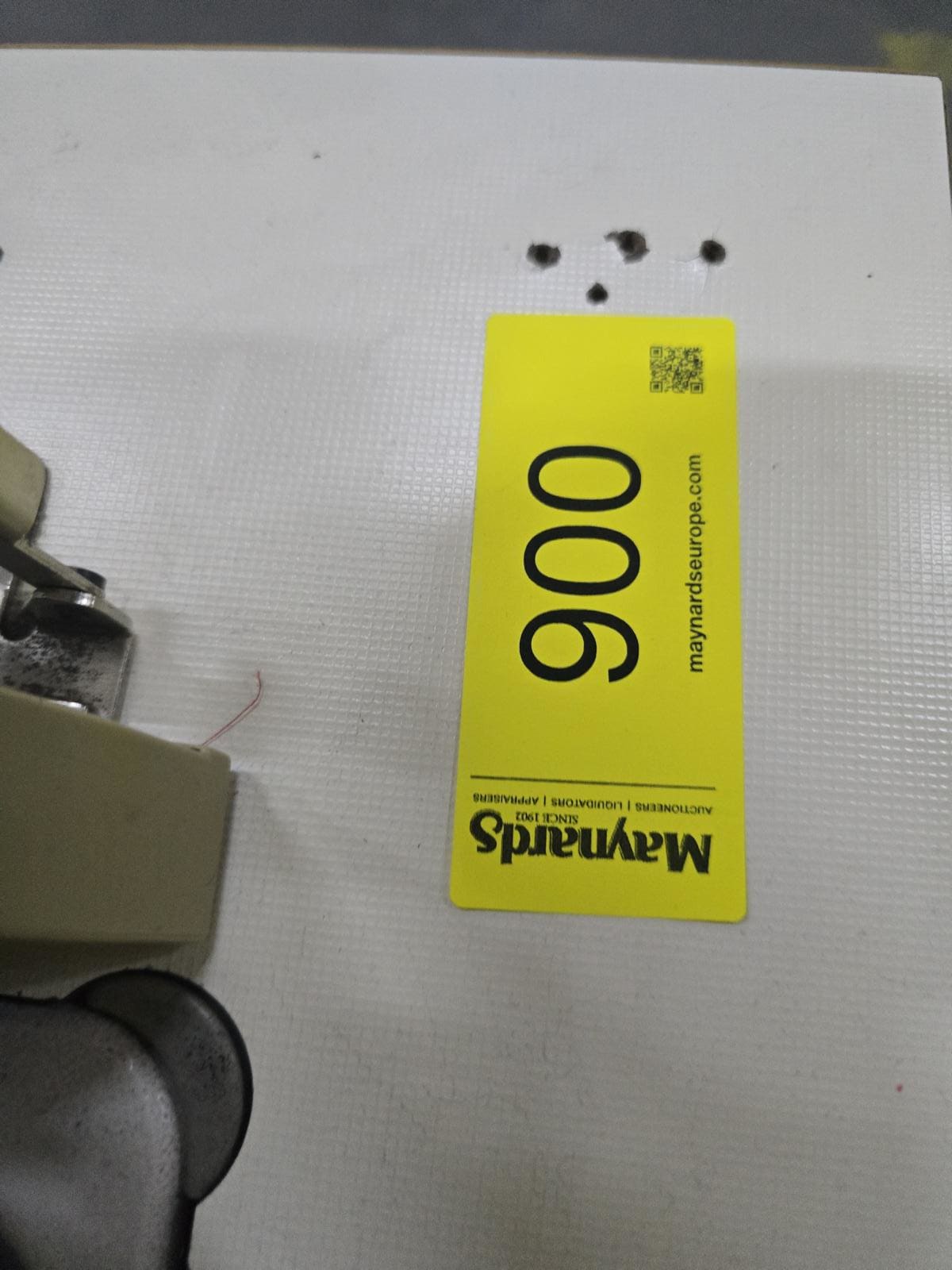 8030900_99.jpg