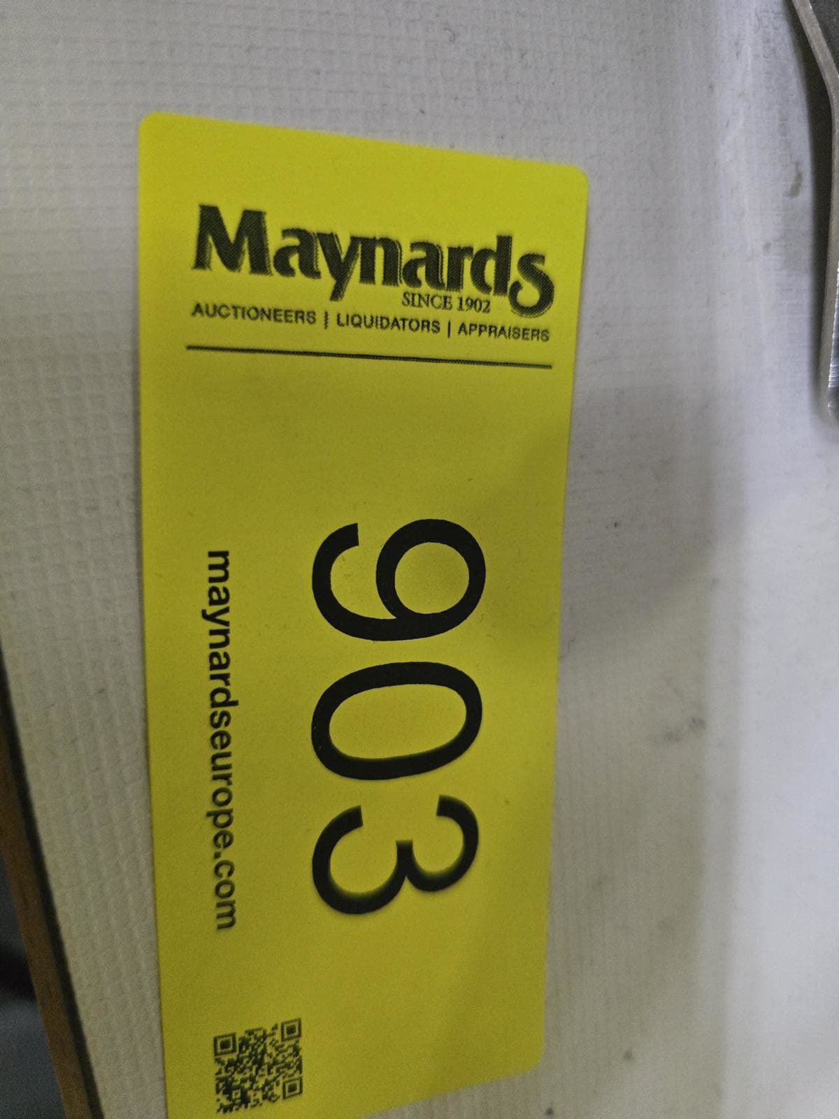 8030903_99.jpg