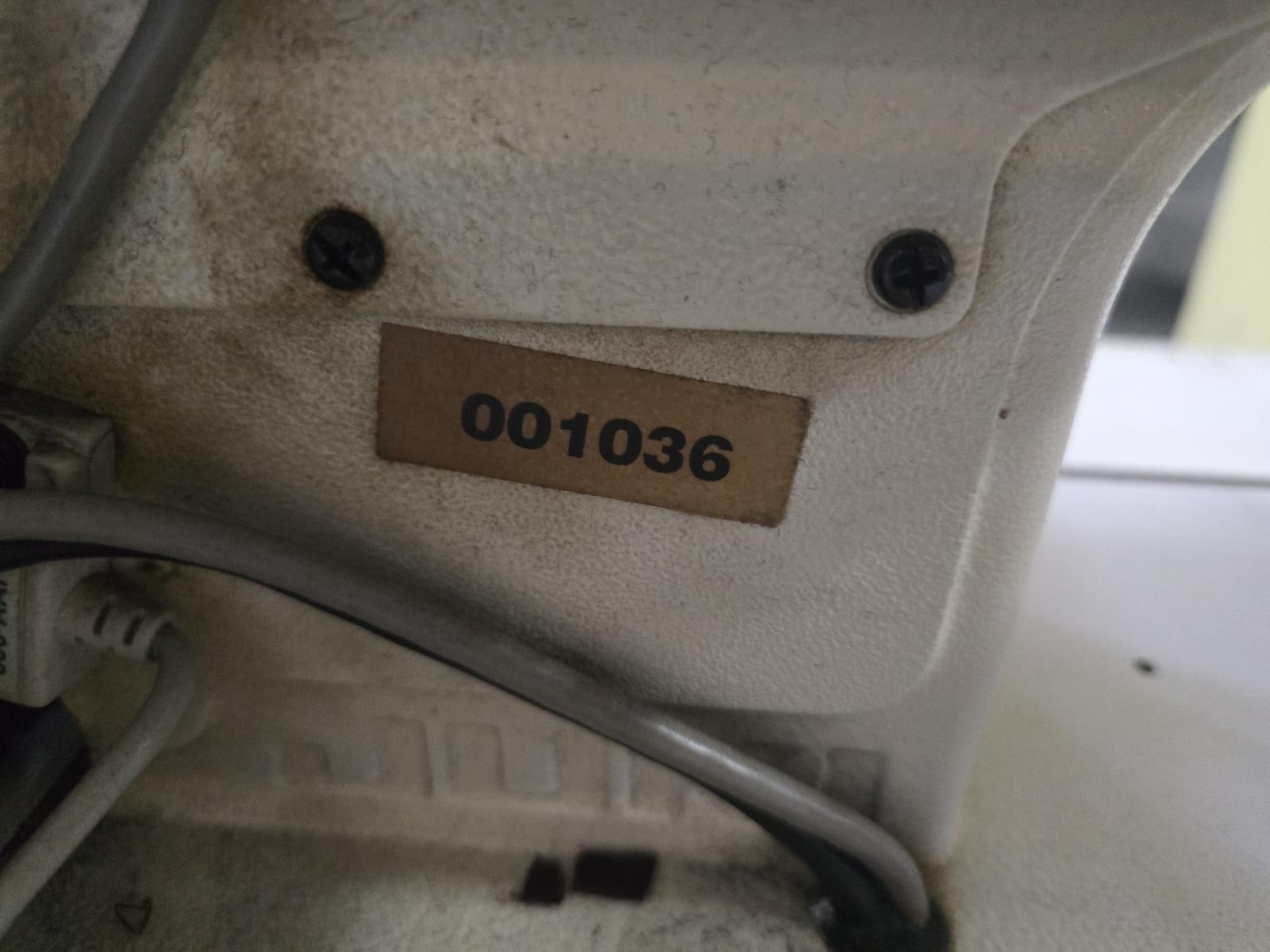 8030909_06.jpg