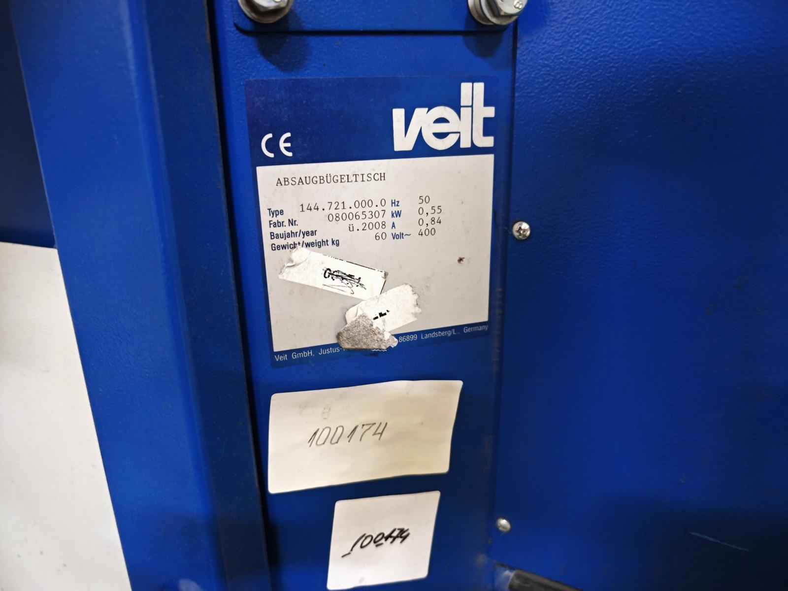 8030924_05.jpg