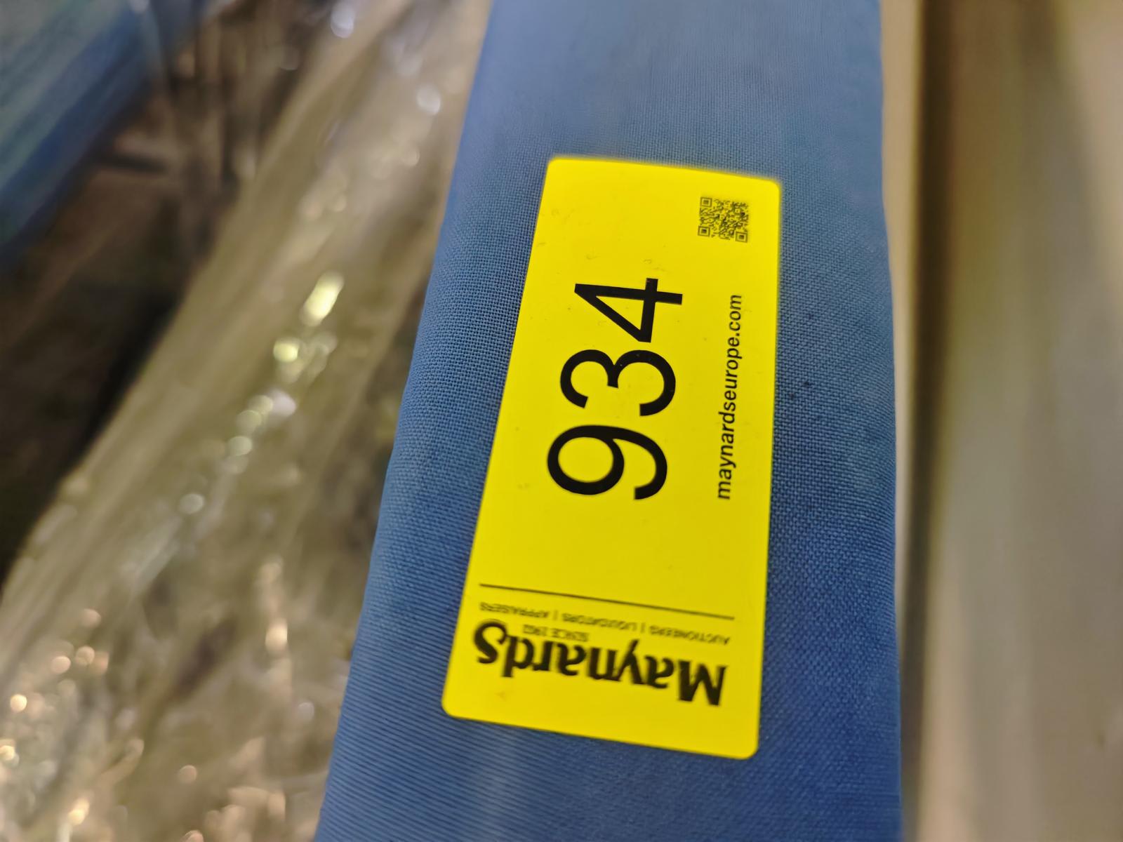 8030934_99.jpg