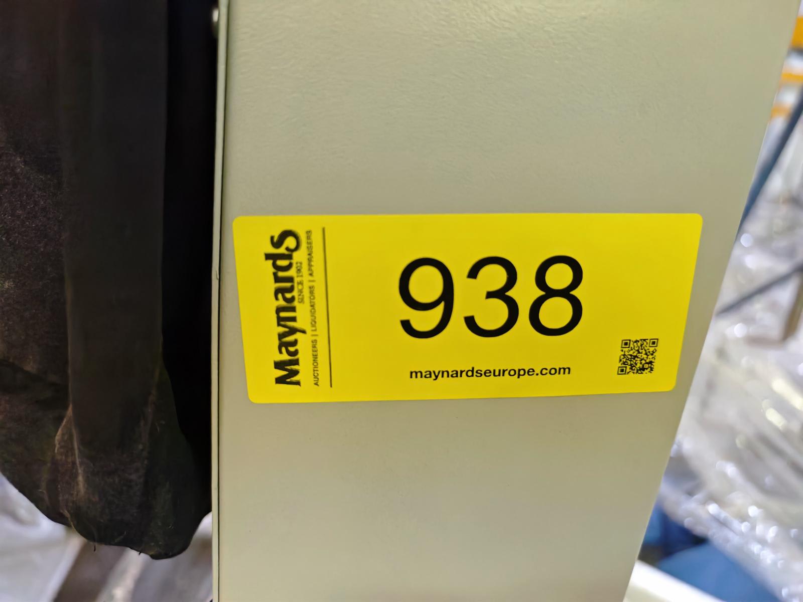 8030938_99.jpg