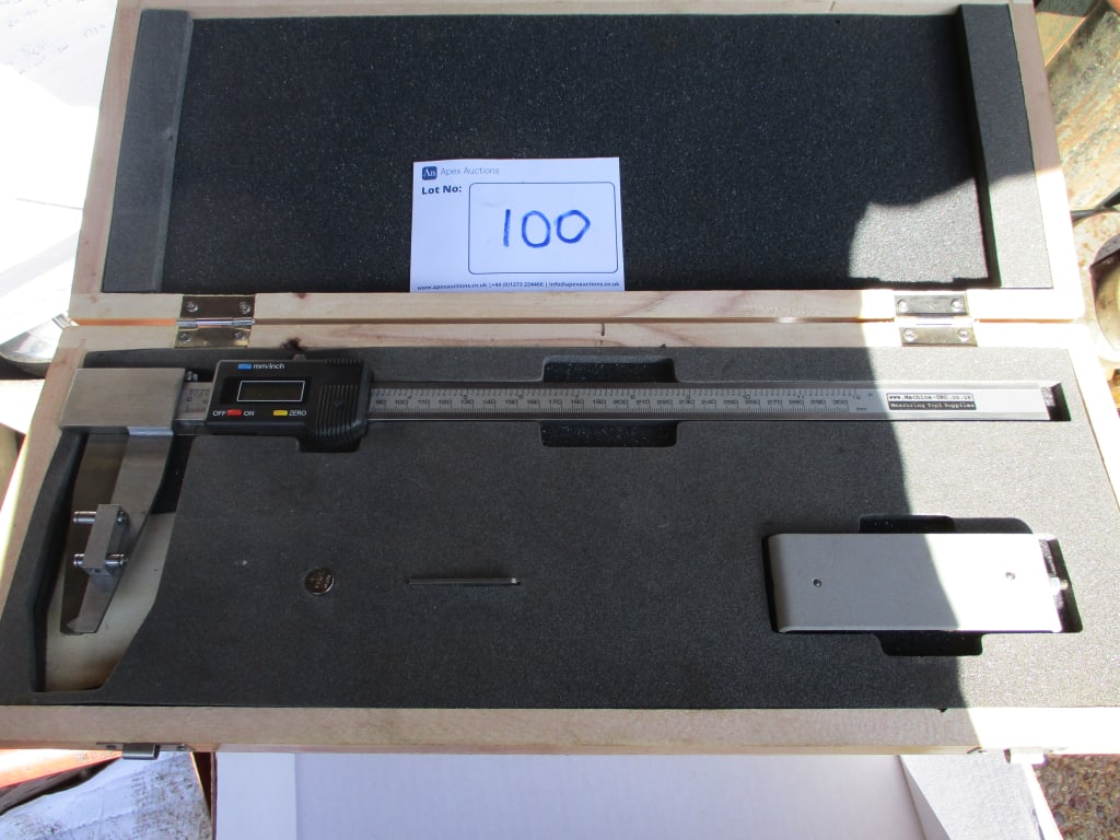 100-1.jpg