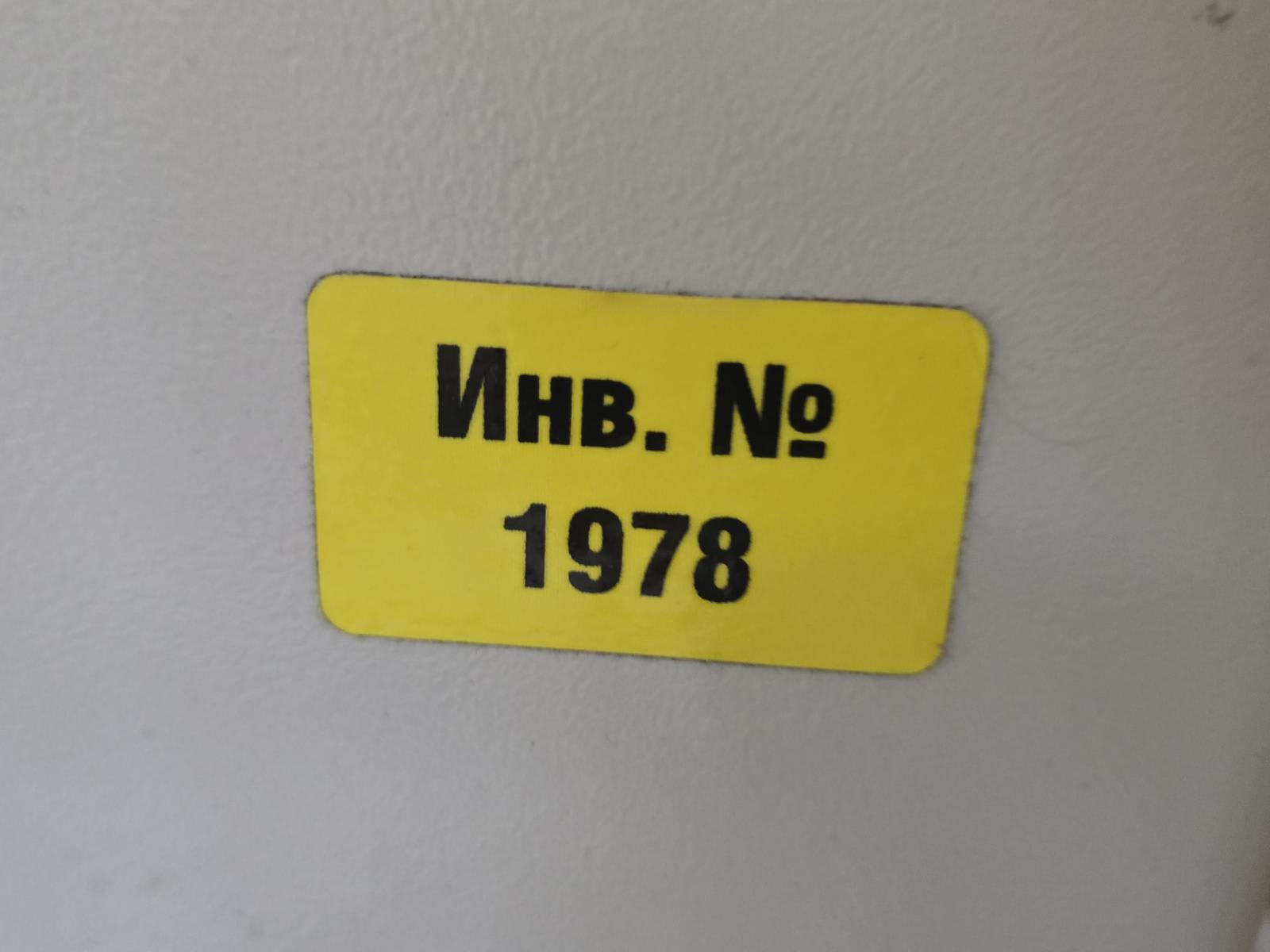 8030814_06.jpg