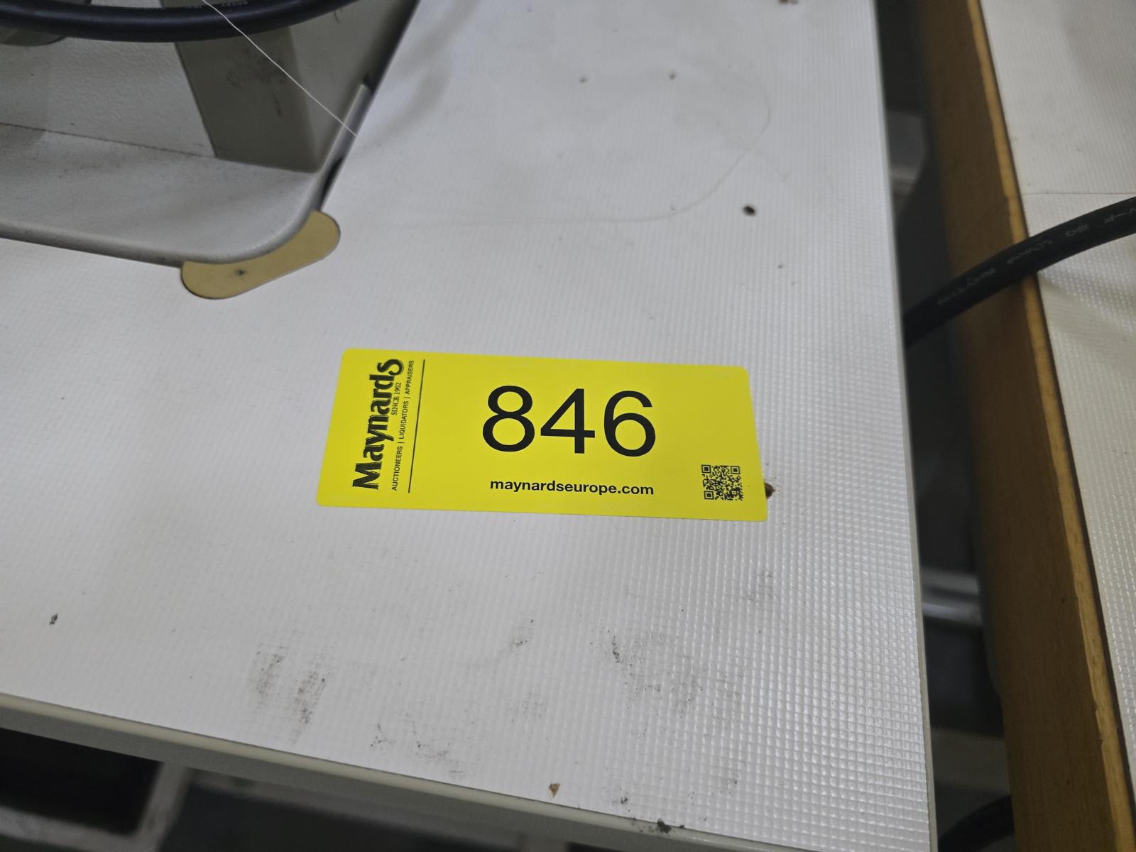 8030846_99.jpg