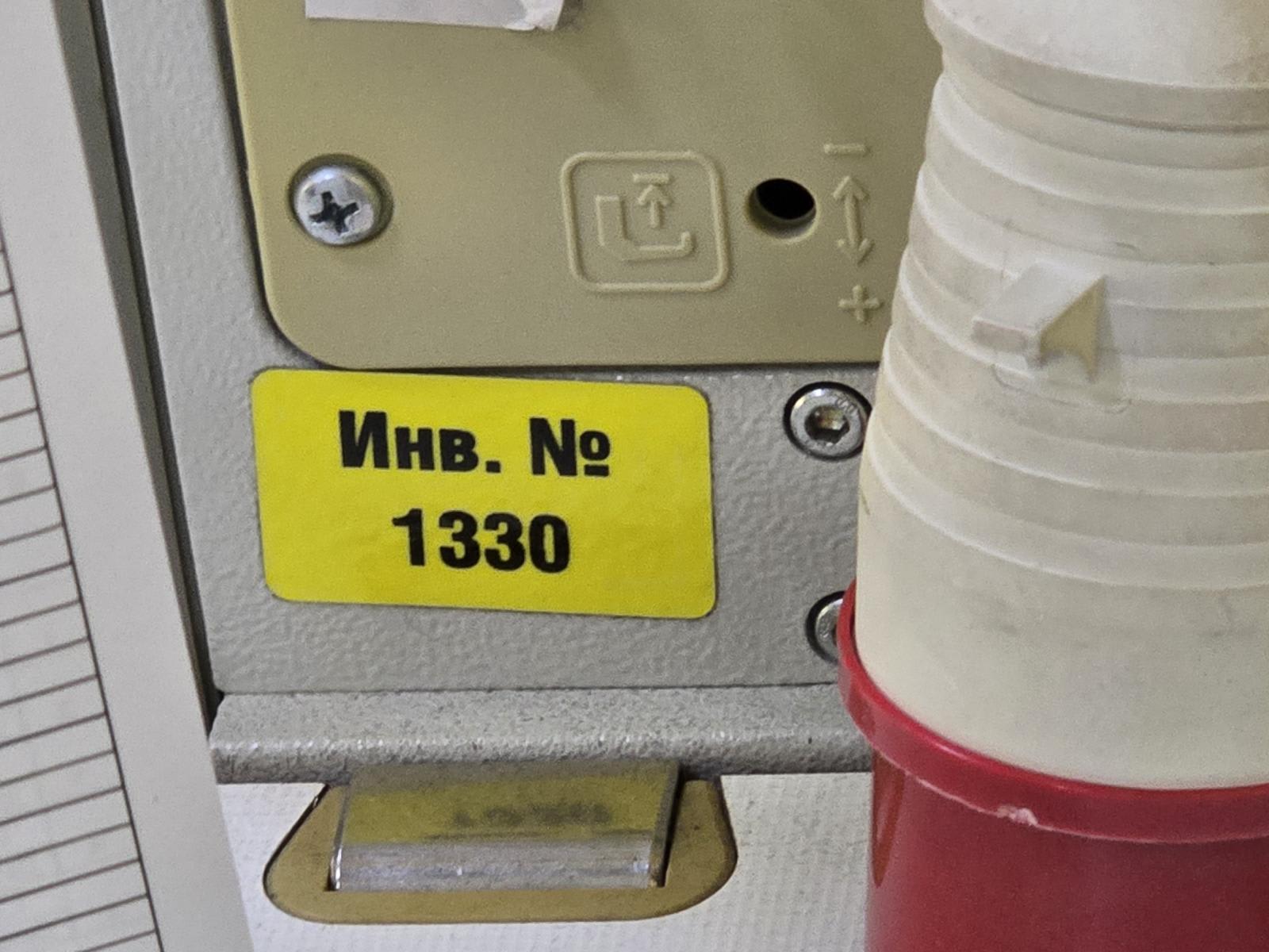 8030846_05.jpg