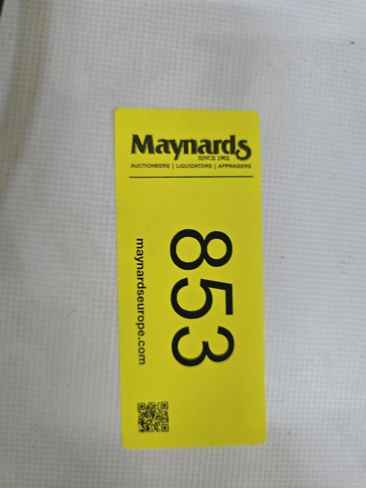 8030853_99.jpg