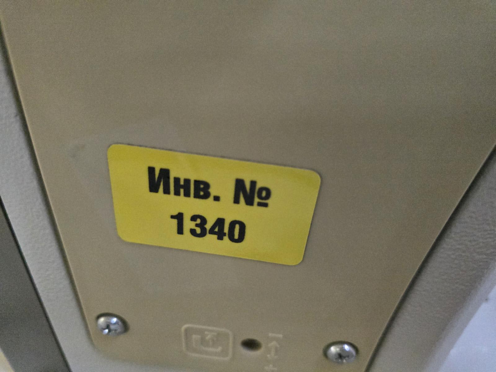 8030882_04.jpg
