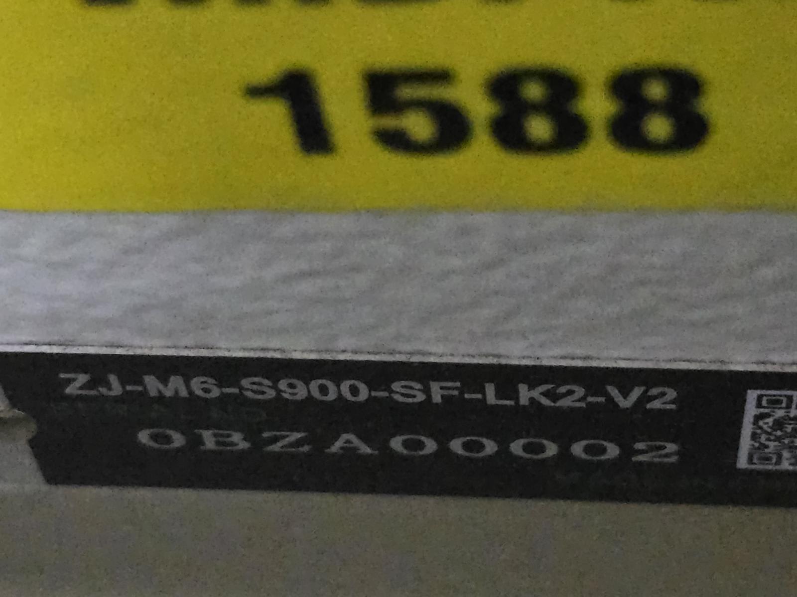 8030911_07.jpg