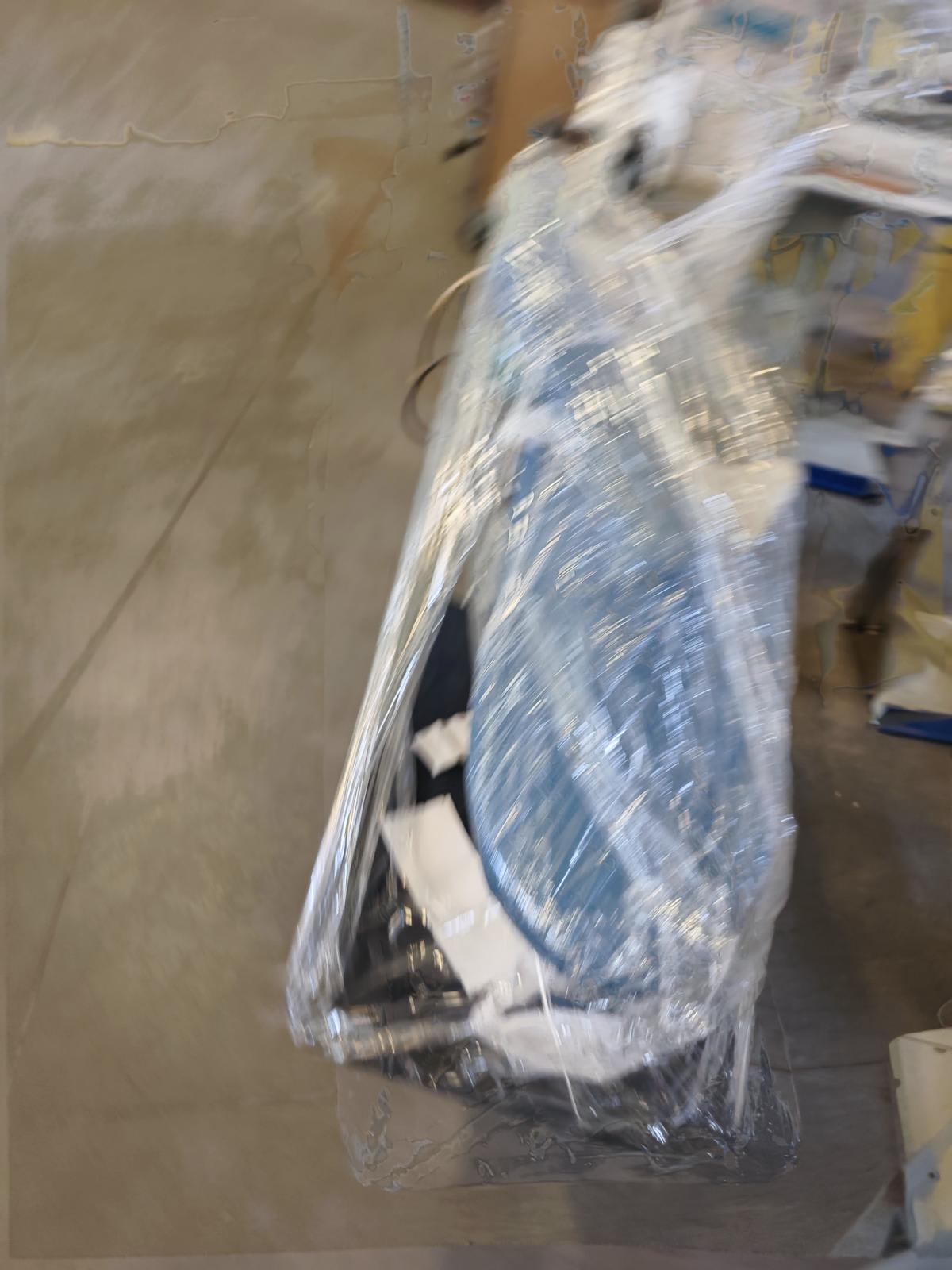 8030915_03.jpg
