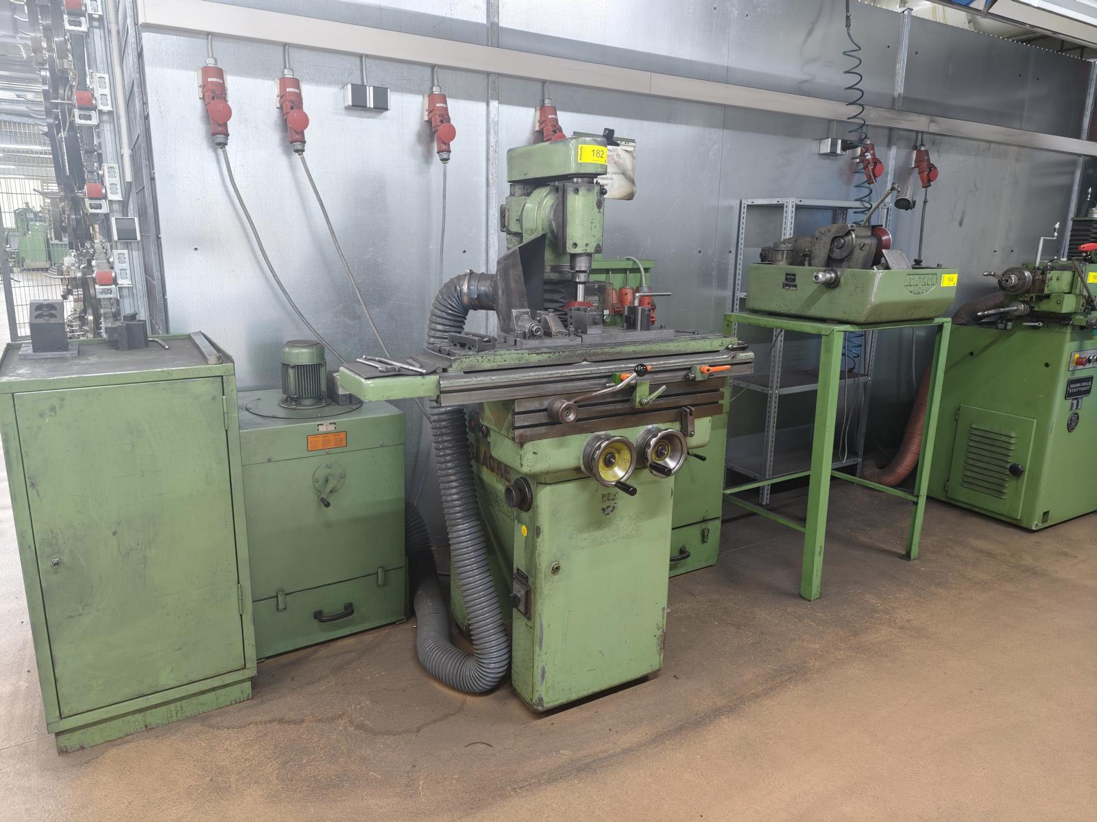 Universal Tool Grinding Machine with Extraction SAACKE UWIA | 1987