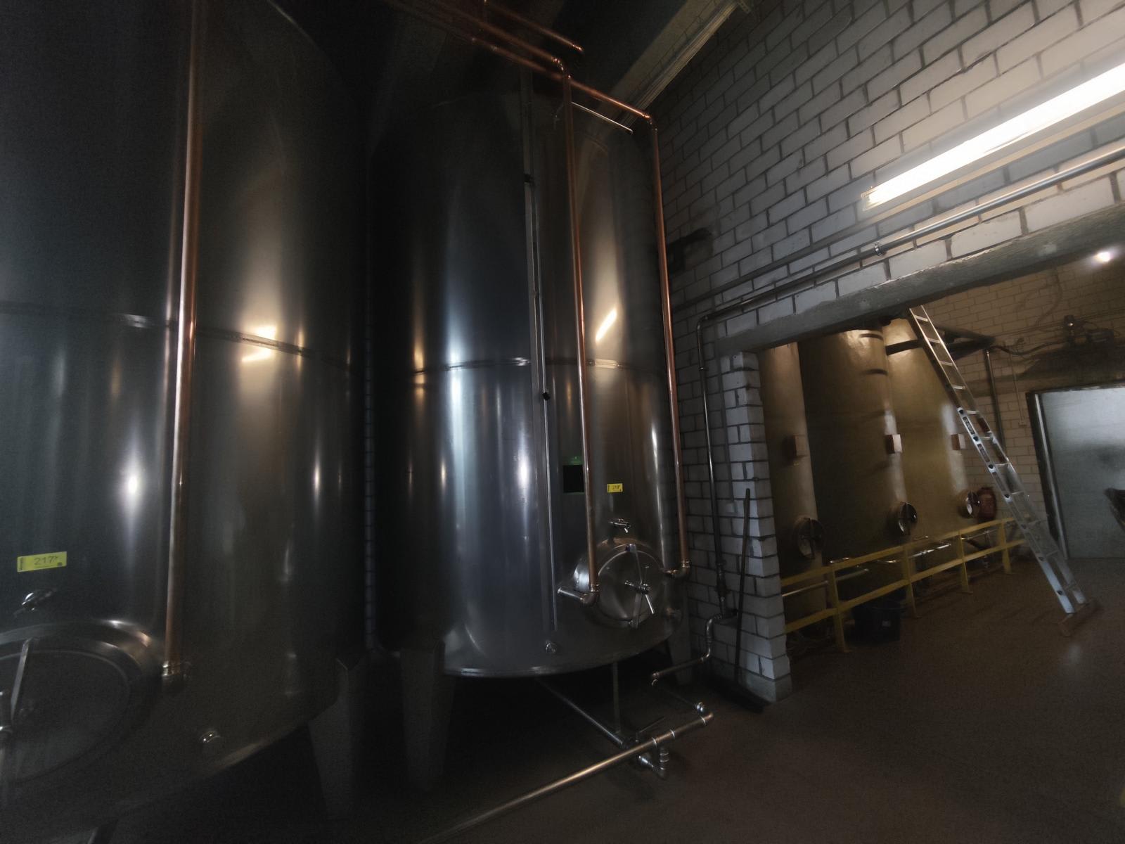 Stainless steel storage tanks