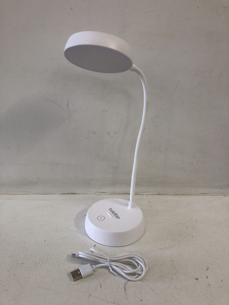USB TABLE LAMP — NZ auction result