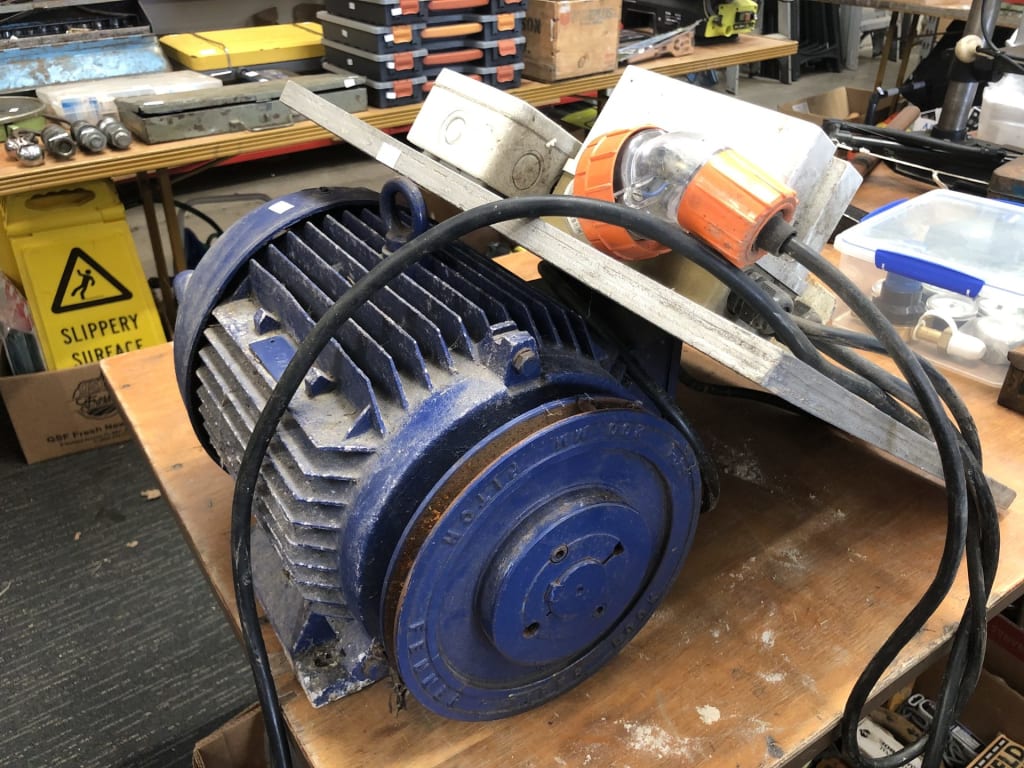 3 PHASE ELECTRIC MOTOR &amp; SWITCH BOARD — NZ auction result
