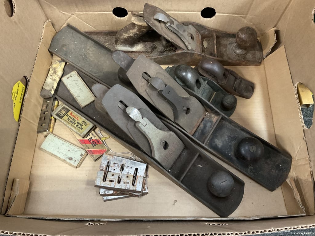 5 WOOD PLANES &amp; PLANER BLADES — NZ auction result