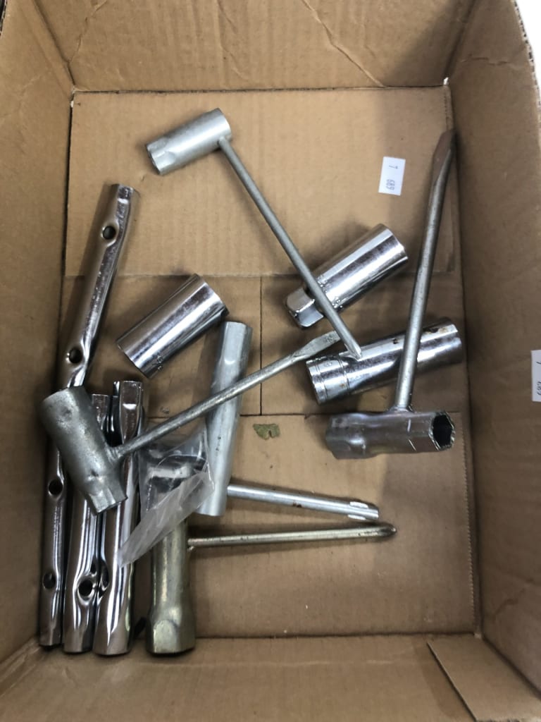 CTN OF TOOLS — NZ auction result
