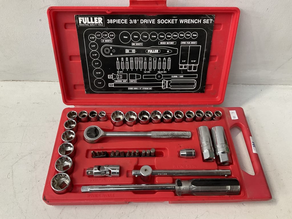 FULLER SOCKET SET — NZ auction result