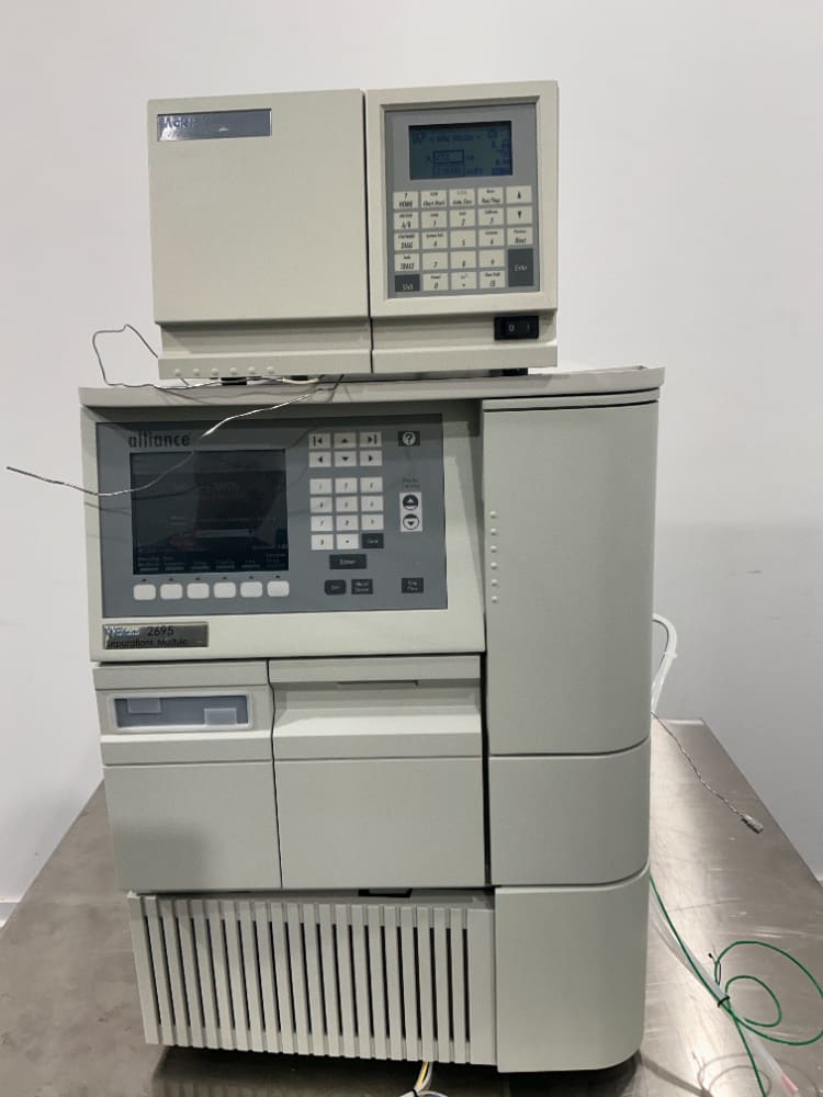 Waters Alliance 2695 with 2489 UV/Visible Detector HPLC