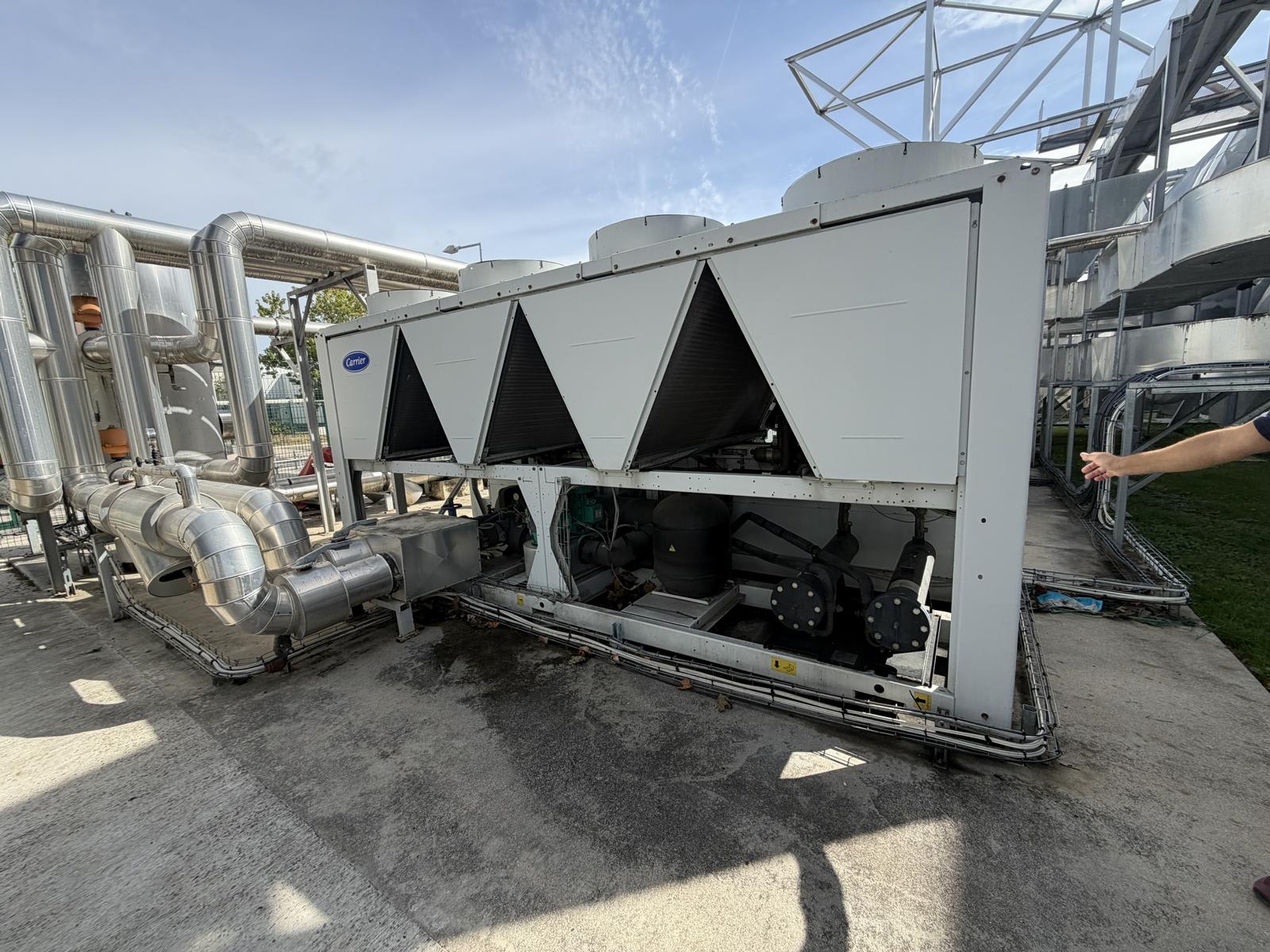 (2) Air Cooled Chiller CARRIER 30RQ-0522--0209-PE | 2014