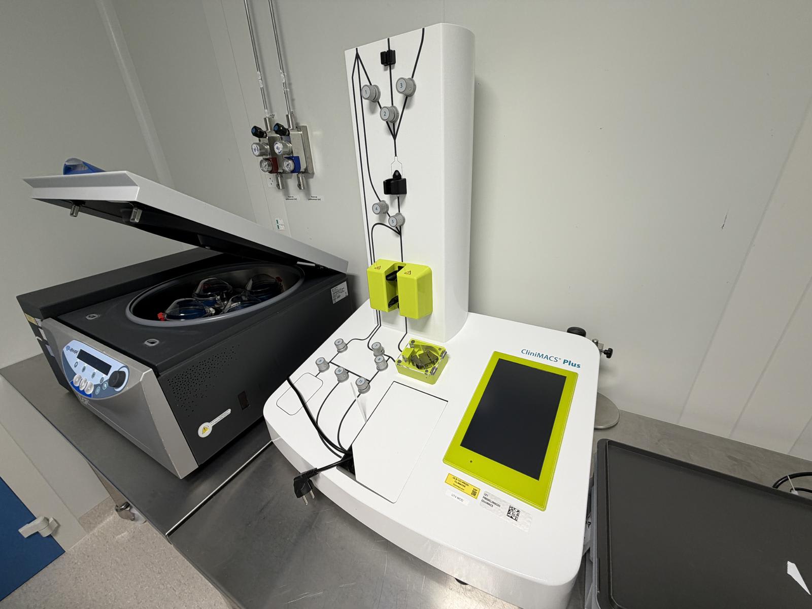 Cell Processing and Sorting System Miltenyi Clinimacs Plus | 2023