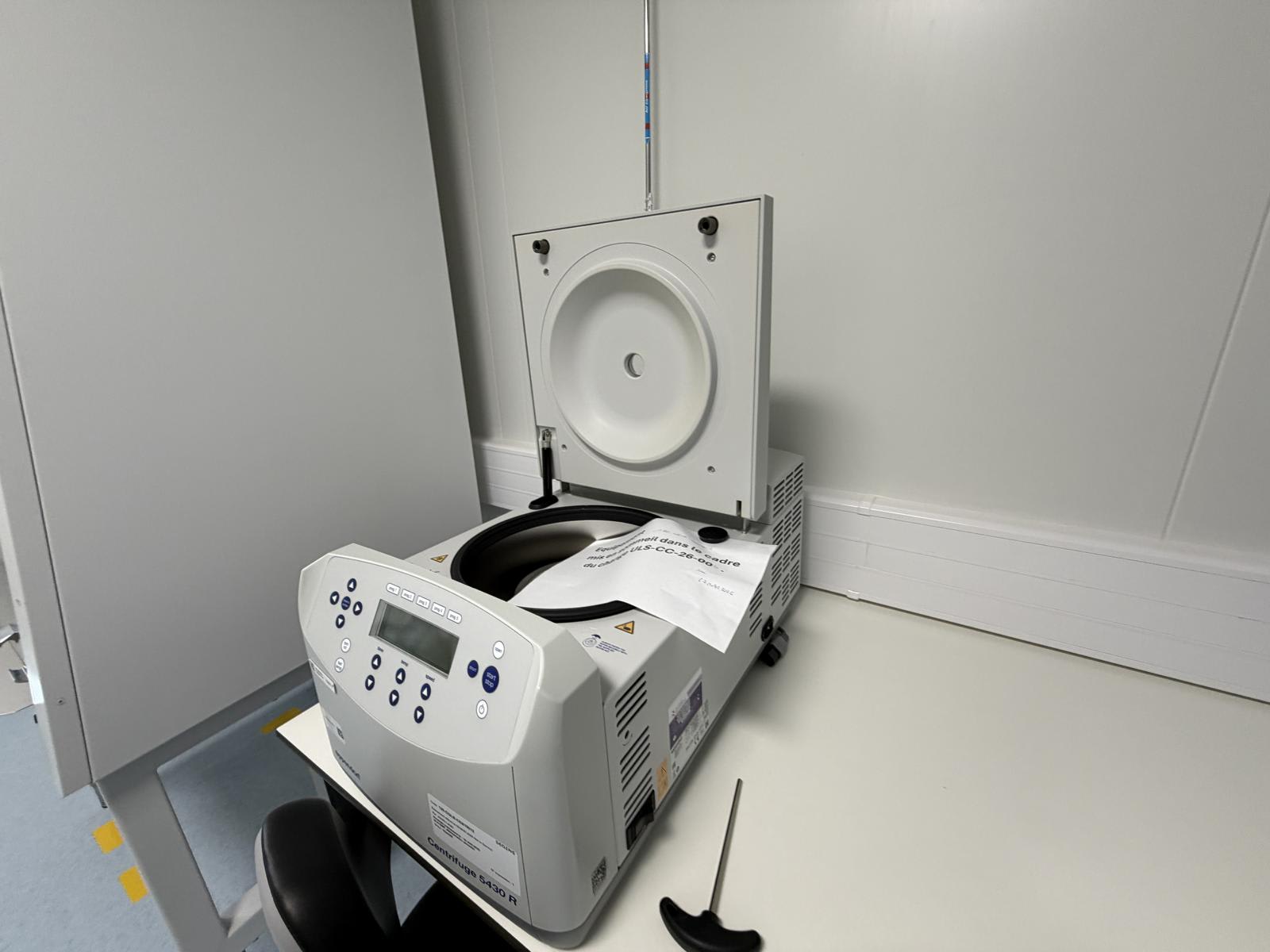 Refrigerated Centrigufe EPPENDORF 5430R