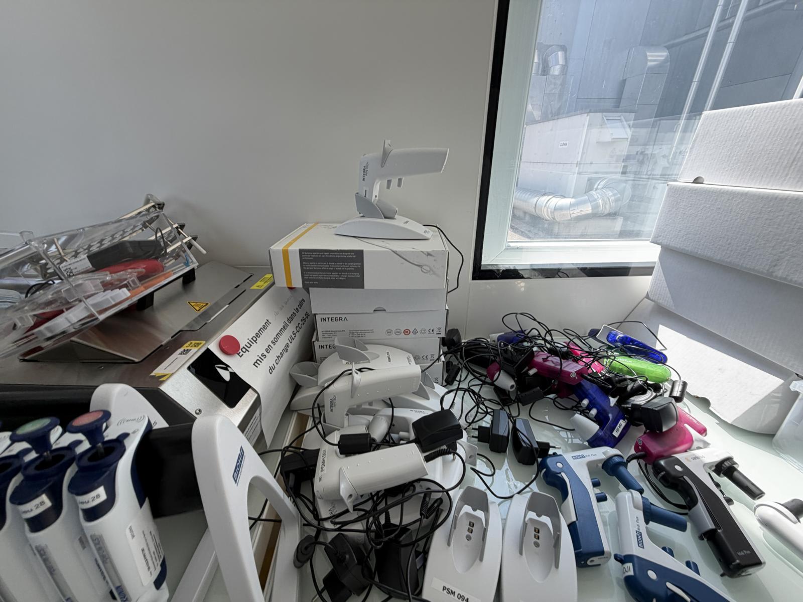 Electronic Pipettes Boys / Bio HAT / Integra
