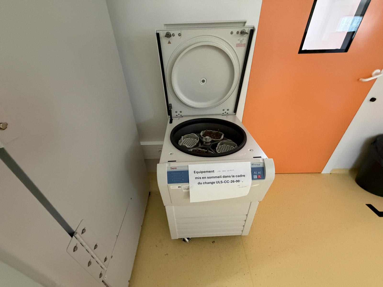 Refrigerated Centrigufe THERMO Heraus Multifuge X3 FR