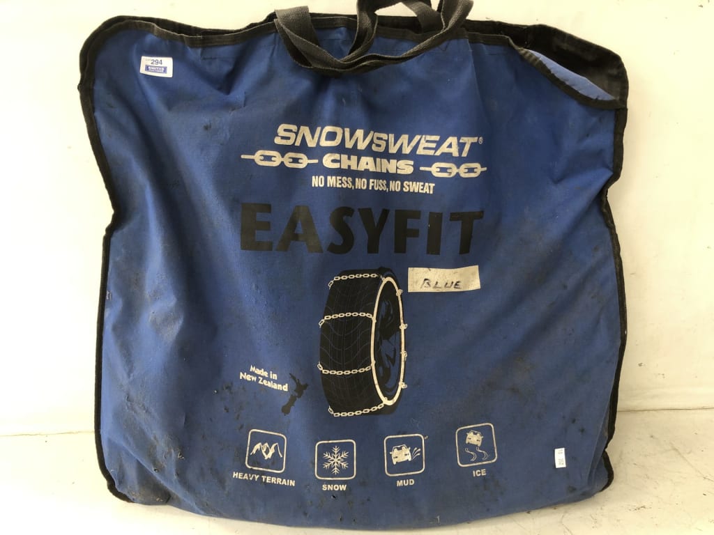 SNOW SWEAT EASY FIT SNOW CHAINS - BLUE — NZ auction result