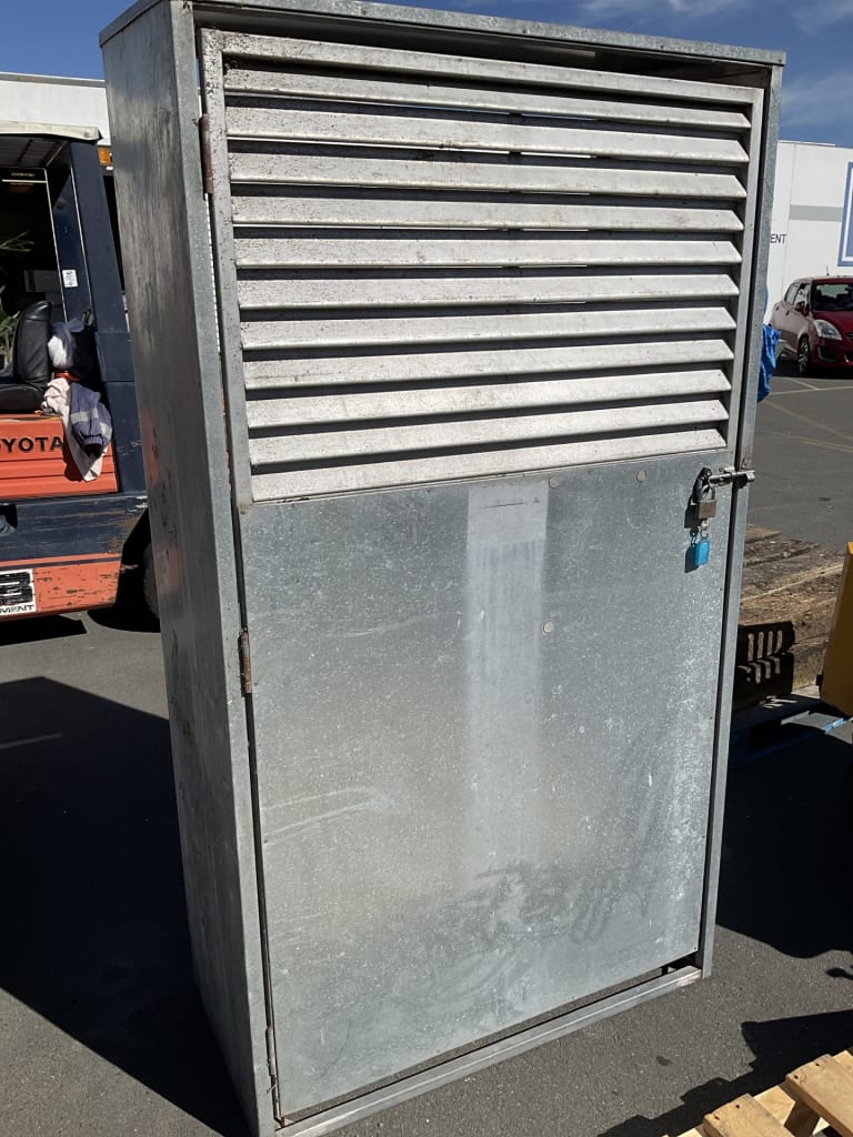 GAS BOTTLE SHED — NZ auction result